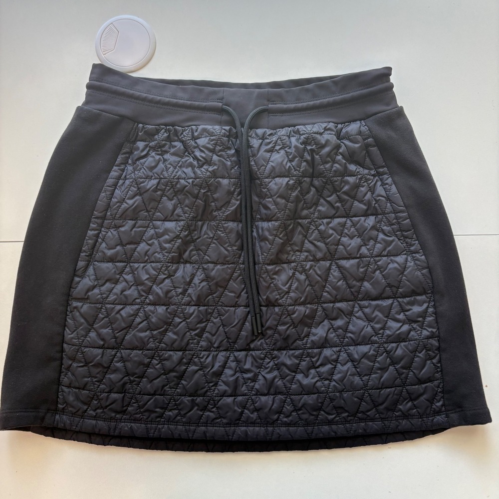 Athleta Quilted Mini Skirt Womens 2 Black Insulated Hybrid Drawstring Activewear
